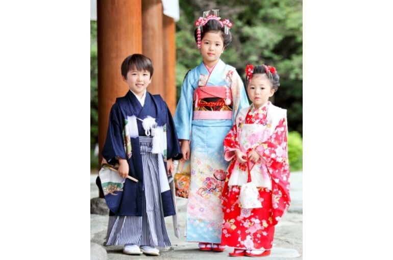 七五三 着物 レンタル 着付け 墨田区 両国 墨田区エリアの情報や着物レンタルに関する記事をブログにて公開しています